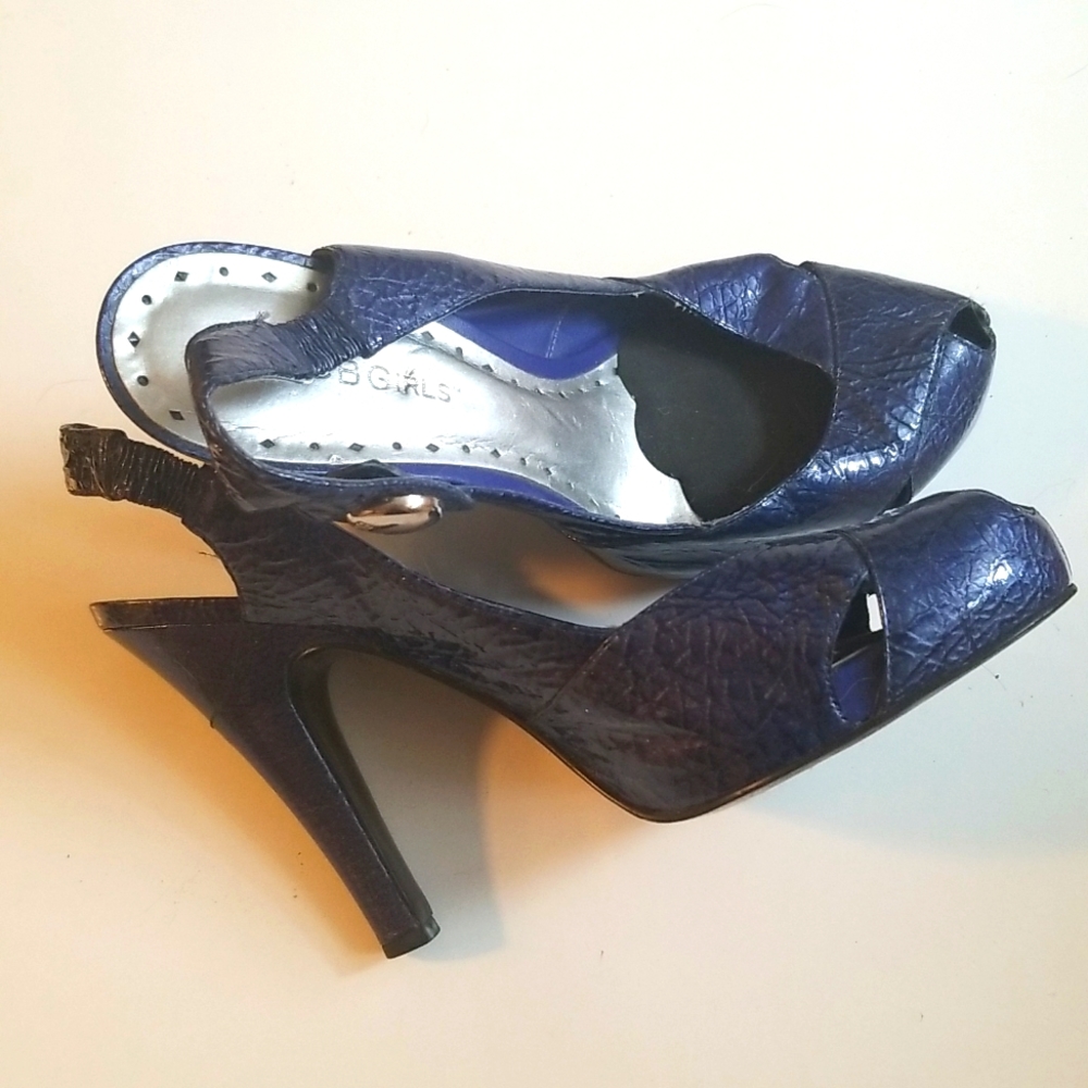 BCBG Slingbacks